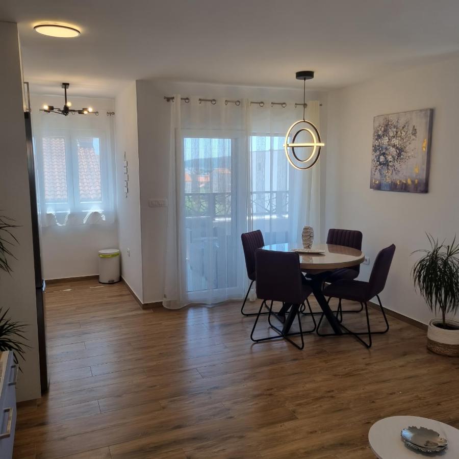 Apartments Happiness تروغير المظهر الخارجي الصورة