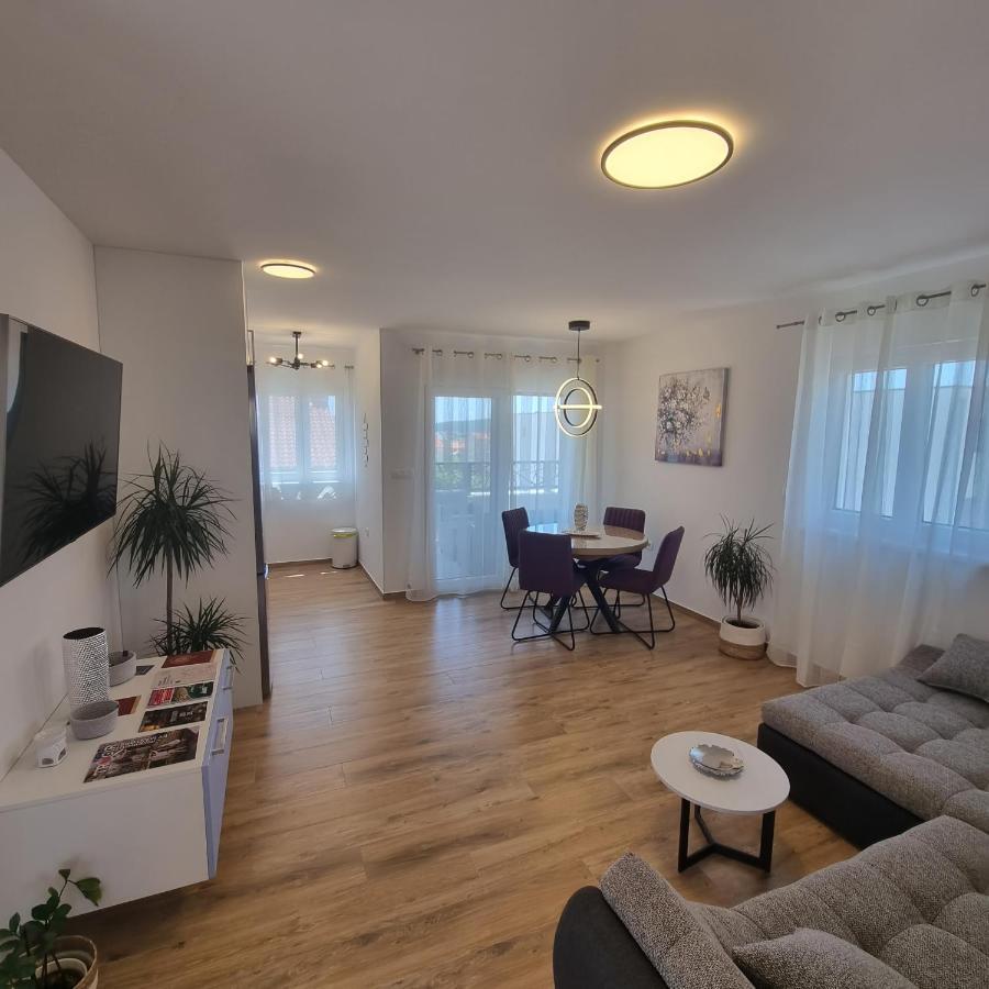 Apartments Happiness تروغير المظهر الخارجي الصورة